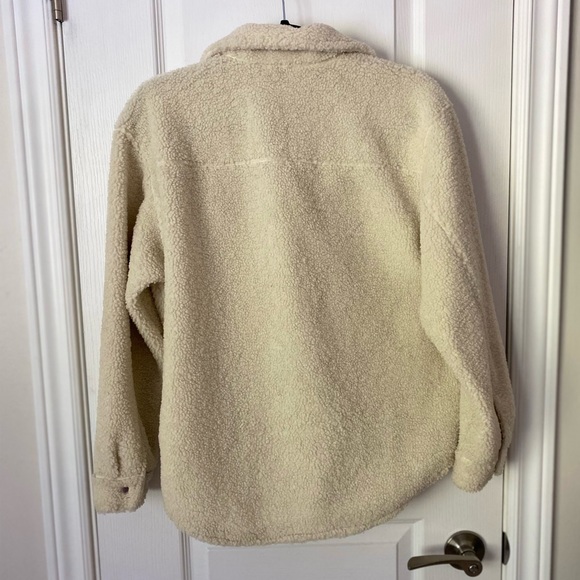 H&M Divided Sherpa Shacket - Picture 2 of 4